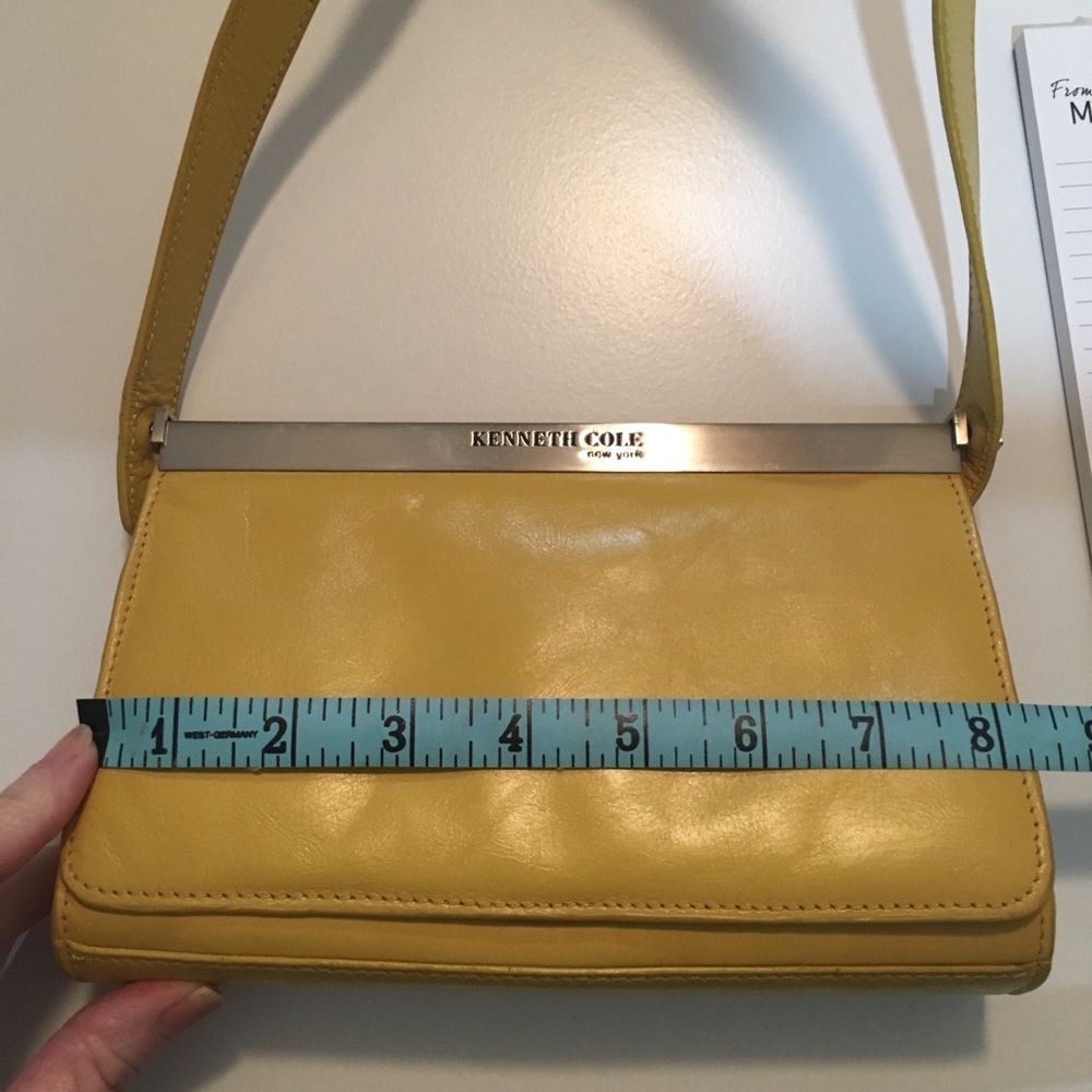 Kenneth Cole Genuine Leather Baguette Purse - Picture 4 of 8
